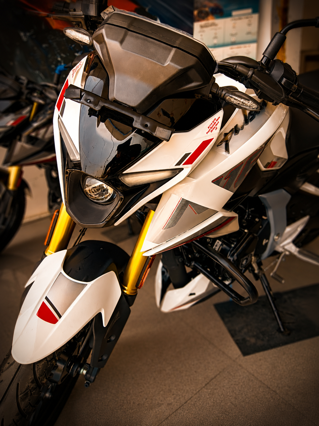 Bajaj (24)